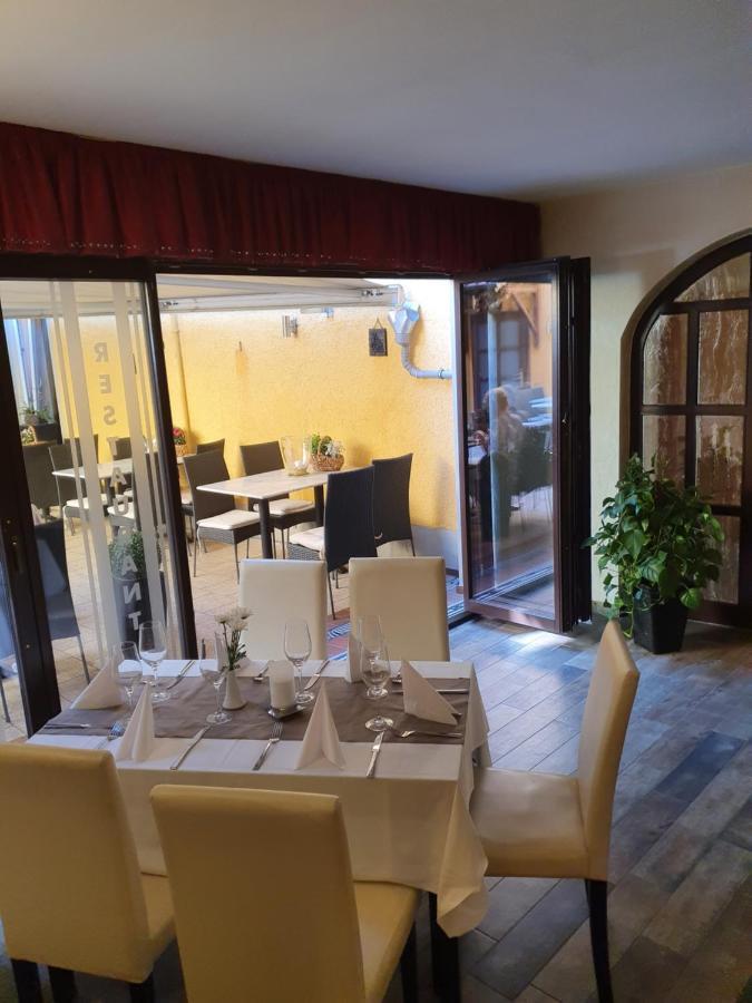 Hotel Zur Traube Freyburg Kültér fotó