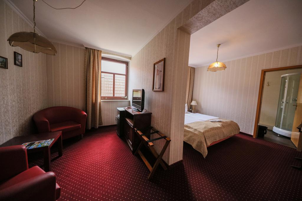 Hotel Zur Traube Freyburg Kültér fotó