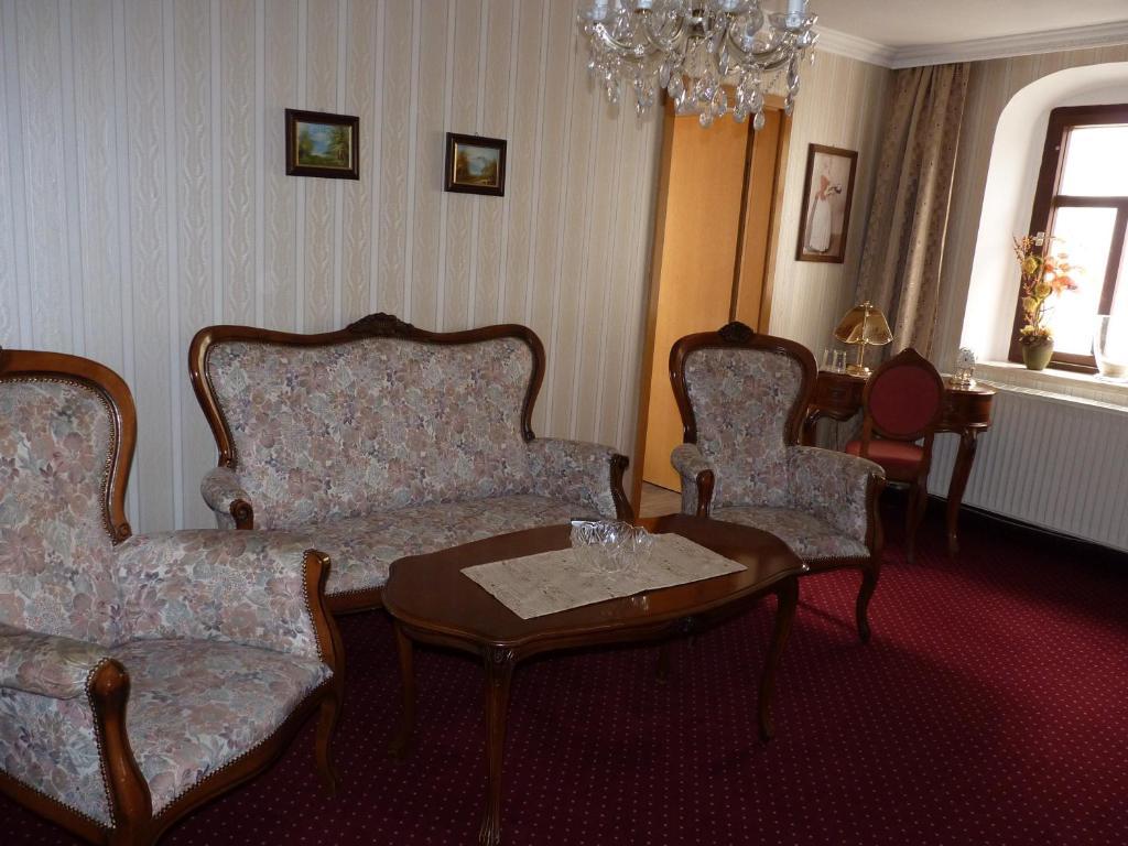 Hotel Zur Traube Freyburg Szoba fotó