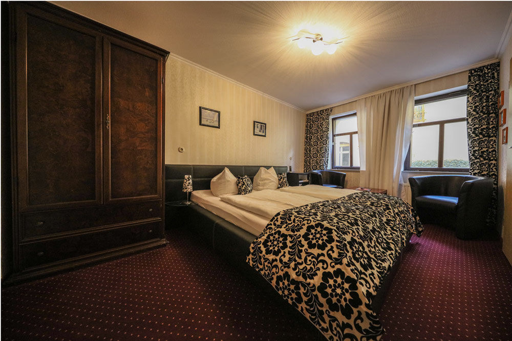 Hotel Zur Traube Freyburg Kültér fotó